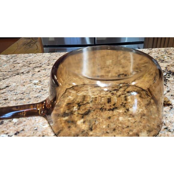 VTG Corning Ware Vision Amber Glass Cookware 2.5 Liter Sauce Pan & Lid - Picture 5 of 12
